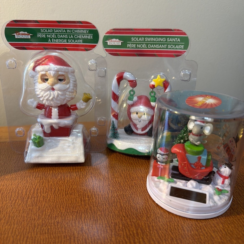 Christmas House Solar Santa With Candy Canes Chimney Mouse Sleigh Bobble Dancers